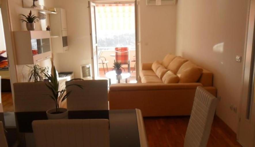 Rooms Anela With Large Common Tarrace And Beautiful Sea View Ragusa Esterno foto