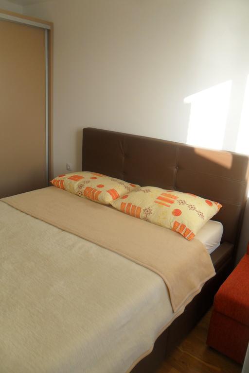 Rooms Anela With Large Common Tarrace And Beautiful Sea View Ragusa Camera foto