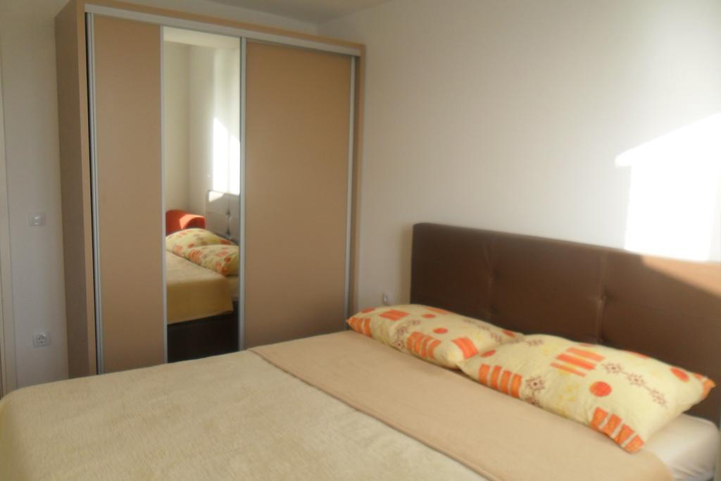 Rooms Anela With Large Common Tarrace And Beautiful Sea View Ragusa Camera foto